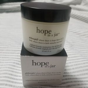 Philosophy hope in a jar face moisture